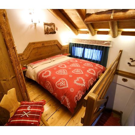Cristallo & Faloria Suite Apartments Cortina d'Ampezzo Luaran gambar